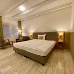 Waldhotel Zum Bergsee 3*