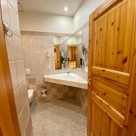 Waldhotel Zum Bergsee 3*