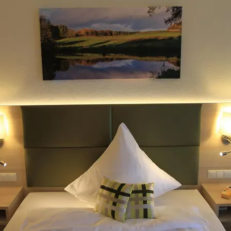 Waldhotel Zum Bergsee 3*