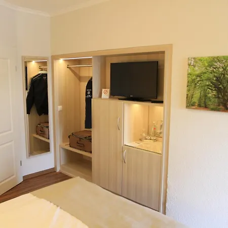 Waldhotel Zum Bergsee 3* Damme