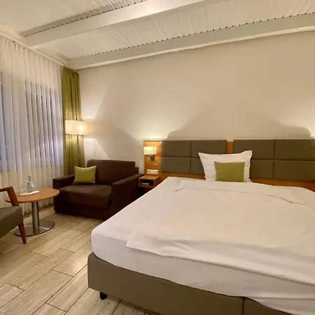 Waldhotel Zum Bergsee 다머