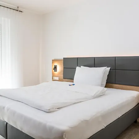호텔 Waldhotel Zum Bergsee