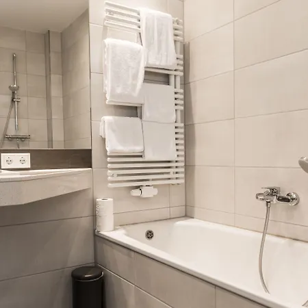 Hotel Waldhotel Zum Bergsee 3*