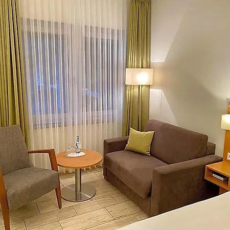 Hotel Waldhotel Zum Bergsee 3*