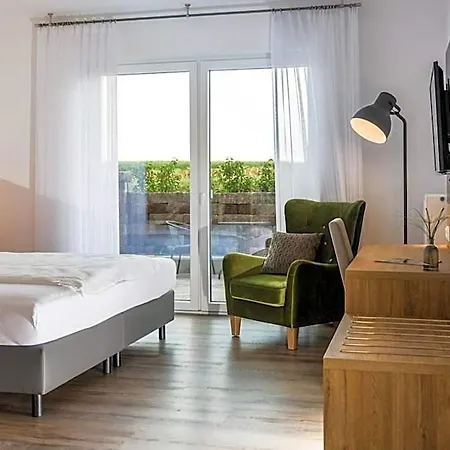 酒店 Waldhotel Zum Bergsee 达默