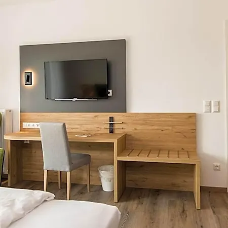 Waldhotel Zum Bergsee 酒店