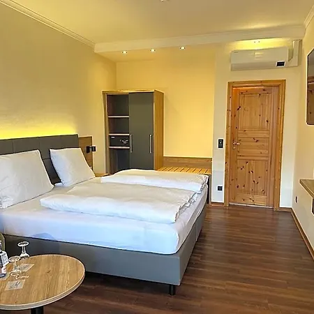 Waldhotel Zum Bergsee 3*