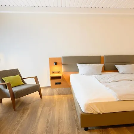 Waldhotel Zum Bergsee 3*