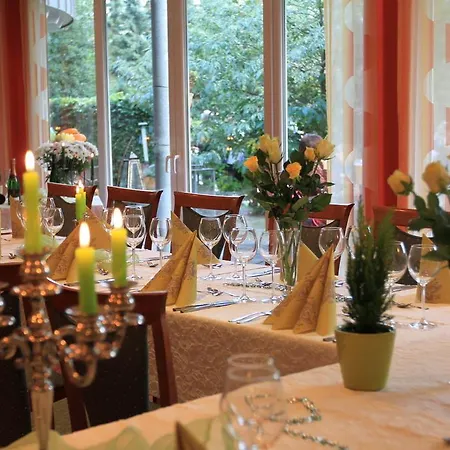 호텔 Waldhotel Zum Bergsee 다머