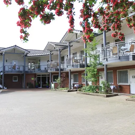 Waldhotel Zum Bergsee מלון