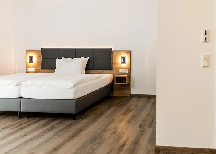 Waldhotel Zum Bergsee 3* Damme