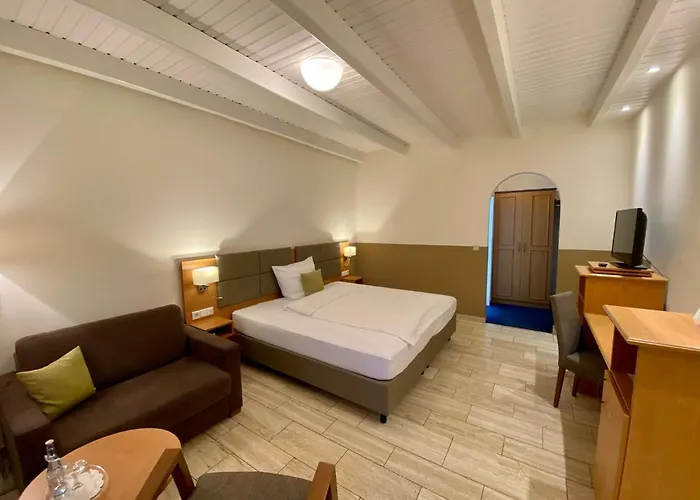 Waldhotel Zum Bergsee 3* Damme