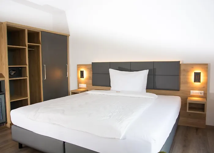 Waldhotel Zum Bergsee 3*
